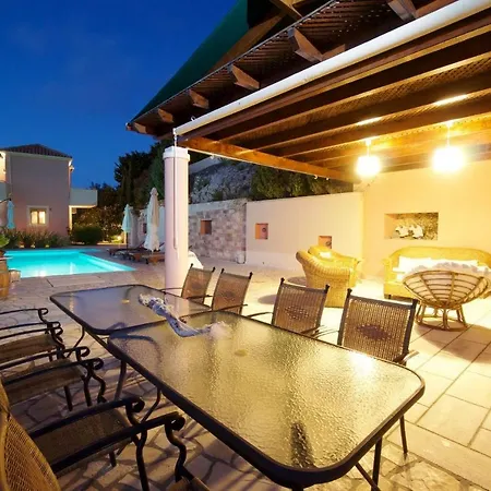 Apartment Elli's Luxury Houses Petani Beach
